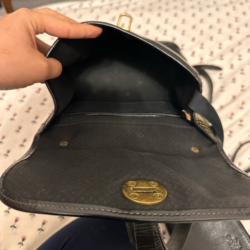Vintage Y2K Dooney & Bourke Cabriolet black perforated leather backpack - Picture 7 of 10